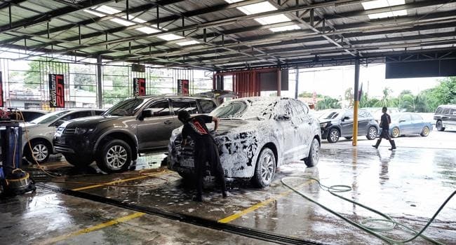 Mở tiệm phun rửa xe máy ô tô – lĩnh vực kinh doanh đang rất được ưa chuộng