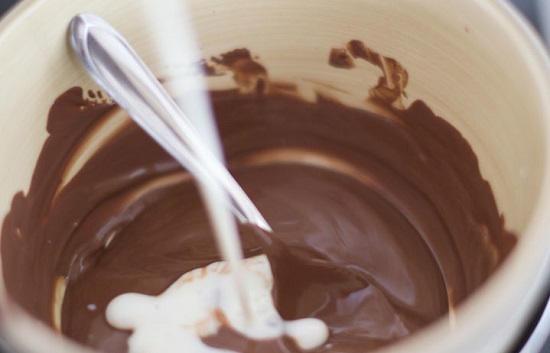 Cách làm kem socola đơn giản nhất 3