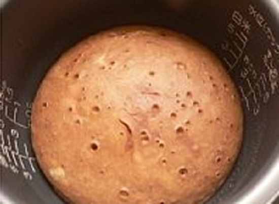 nướng bánh trong nồi cơm điện
