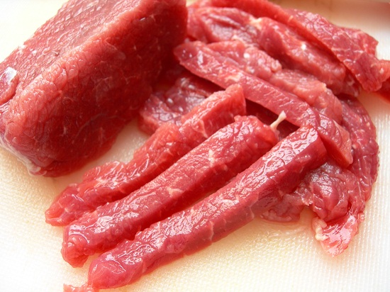 thịt bò cuốn lá cải thái thịt bò