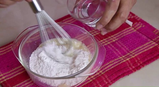 Cách làm hoa quả dầm bột sữa thơm ngon 2