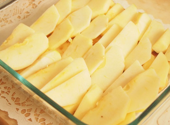 Cách làm táo nướng giòn ăn vặt ngày hè 3
