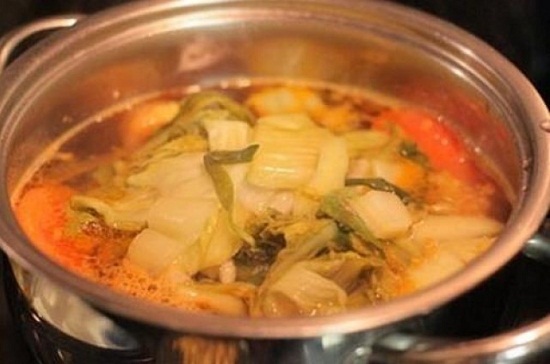 canh hến nấu dưa cải chua nấu canh