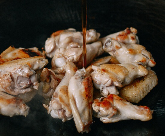 Cách chế biến cánh gà rán coca đặc biệt cho bữa tối